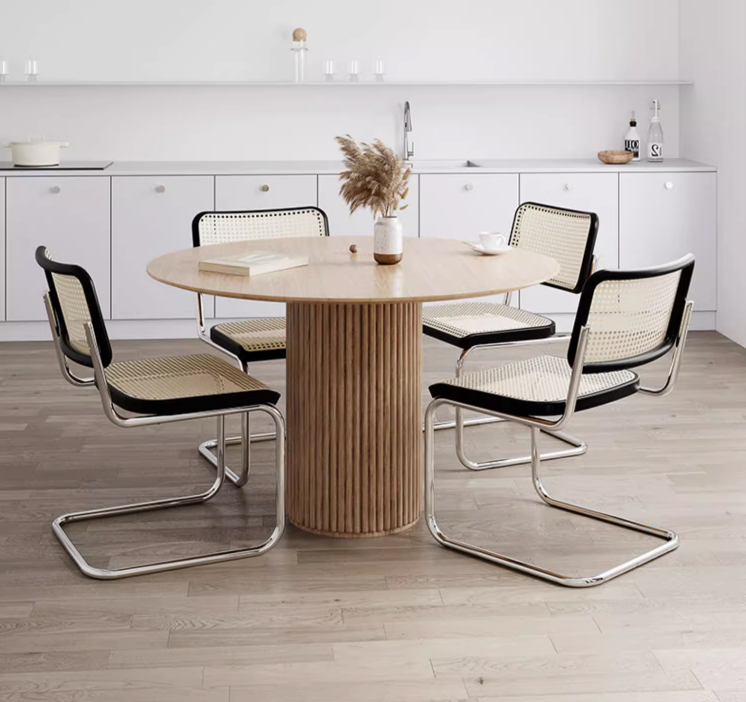 Ivar Round Dining Table, Oak | Weilai Concept