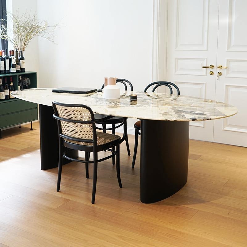 Tambo Dining Table, Sintered Stone | Weilai Concept